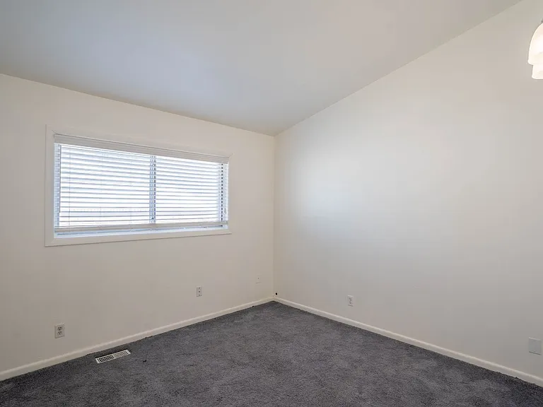 4132 E 48th Pl — Photo 12