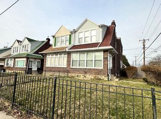 1075 Allengrove St, Philadelphia, PA 19124