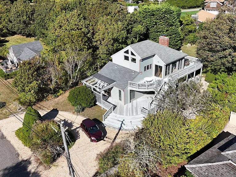 22 Bryan Rd — Photo 27