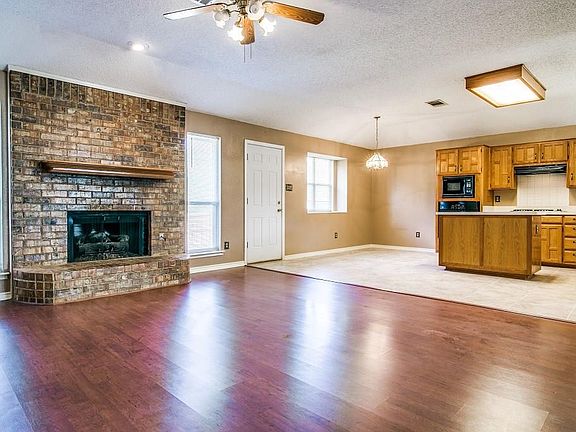 5th image of 3208 Riverview Dr