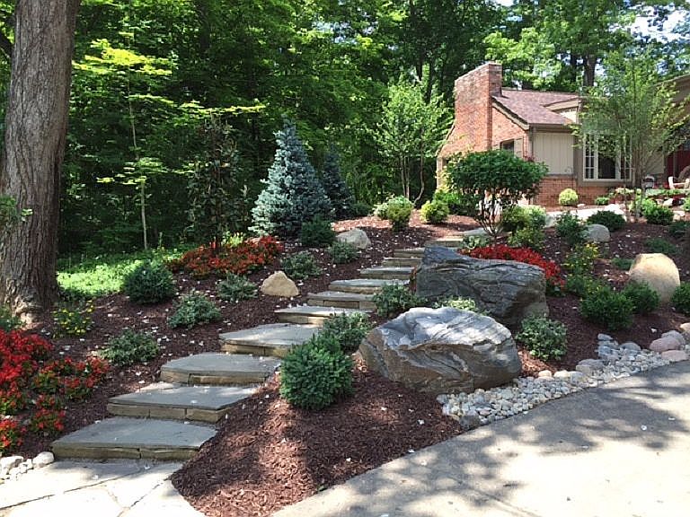 1st image of 338 Willowbrook Ln