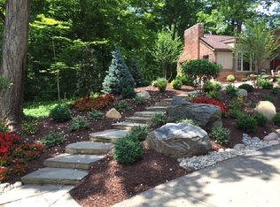 338 Willowbrook Ln, Cincinnati, OH 45215