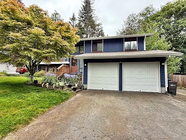 710 Parkway Ct NE — Photo 43