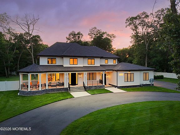 5th image of 1612 Badger Drive