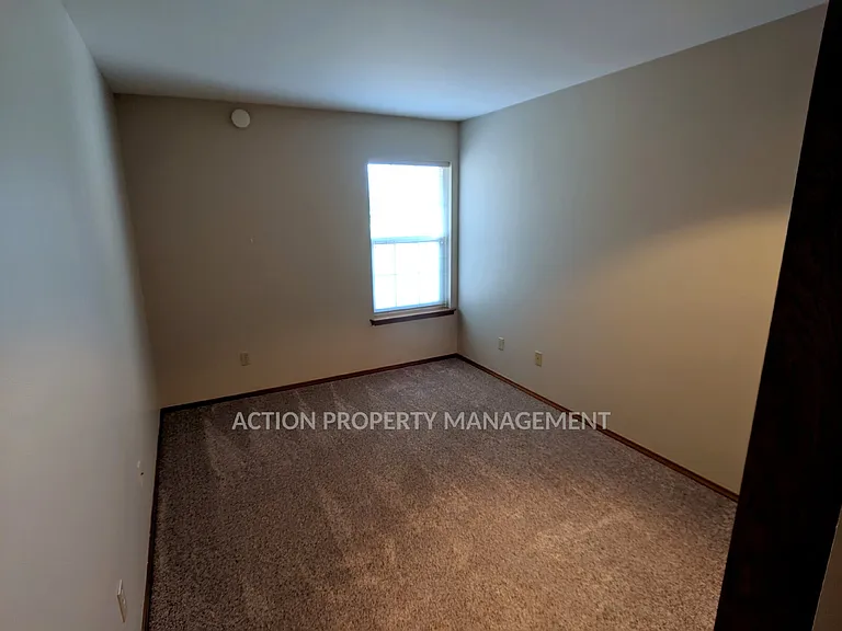 882 N Oxford Way — Photo 20