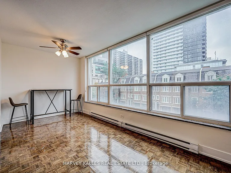 133 Erskine Ave #101 — Photo 5