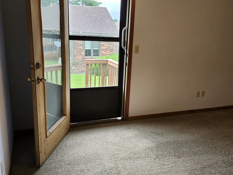 4059 S Franklin Ave — Photo 19