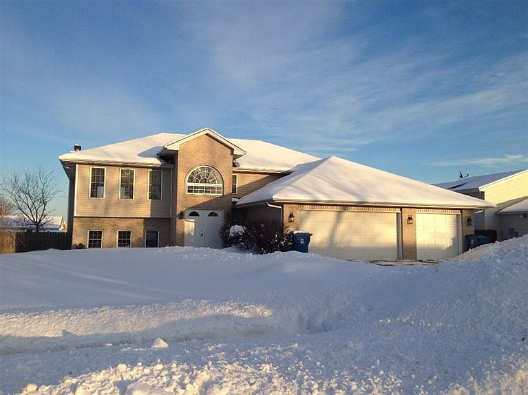 2nd image of 6925 Foxwood Dr
