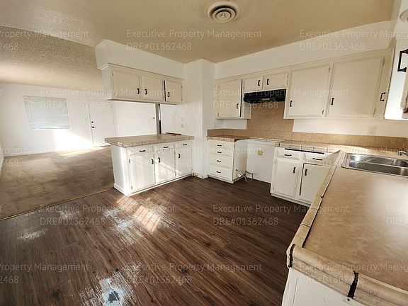 5th image of 2190 Monterey St #9