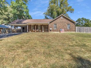 6986 E Heatherhill Dr, Bartlett, TN 38135