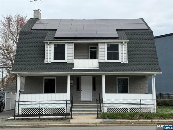 126 Essex St, Hackensack, NJ 07601