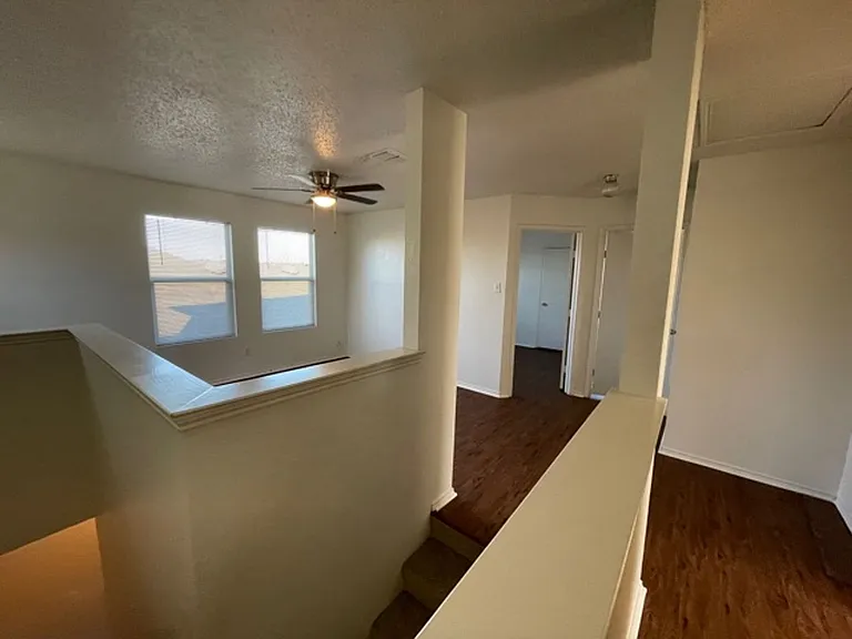 5008 Waterford Dr — Photo 16