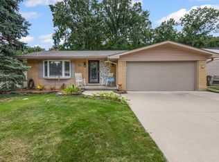 20903 Seneca Ave, Brownstown, MI 48183
