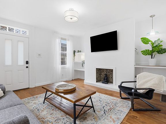 4th image of 187 42nd St