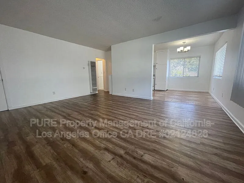 Building Photo - 1332 W 225th St #1