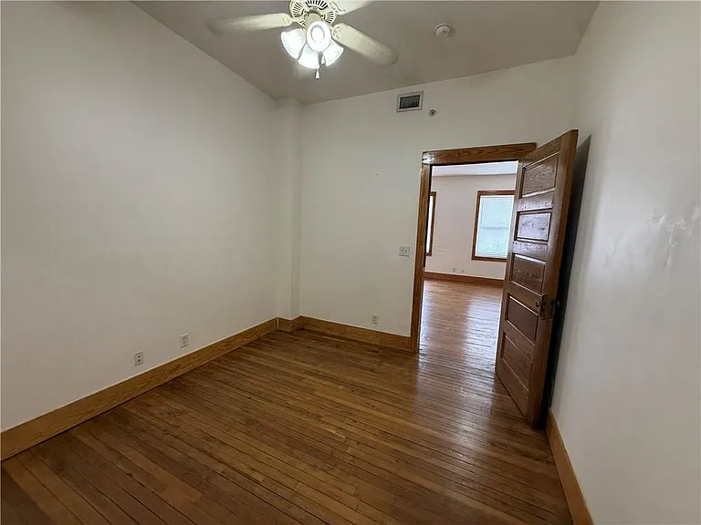 459 Dauphin St #D — Photo 16