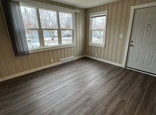 2905 Collins St #2, Rockford, IL 61109