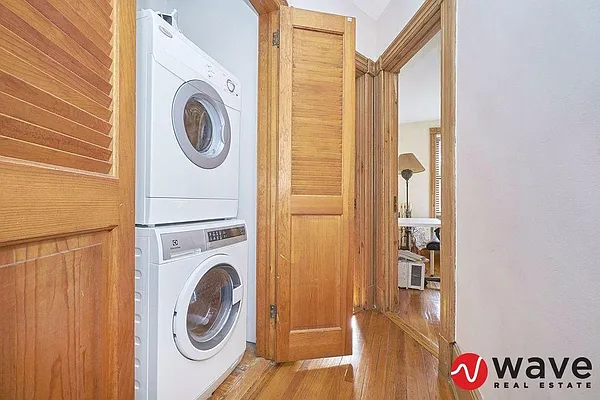 Rented by Wave Real Estate Group | media 86