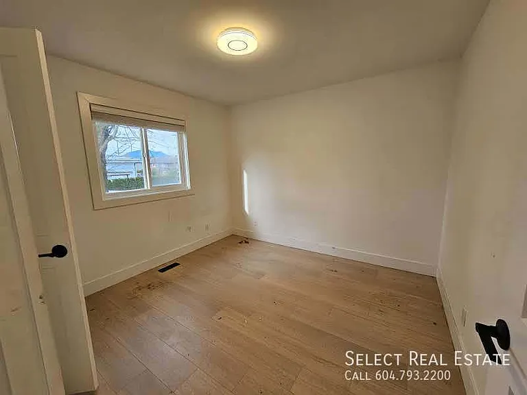 46330 Chilliwack Central Rd #A — Photo 11