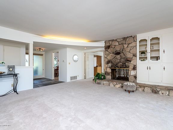5th image of 5109 Circle Vista Ave