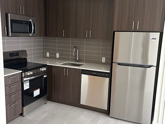 3rd image of 8020 Derry Rd #1103
