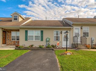 124 Winston Dr, York, PA 17408
