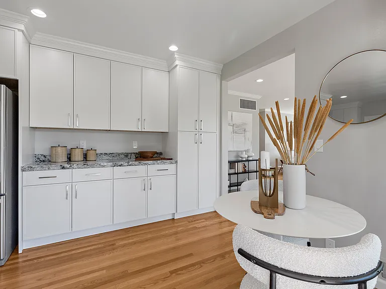 25900 Vinedo Ln — Photo 22