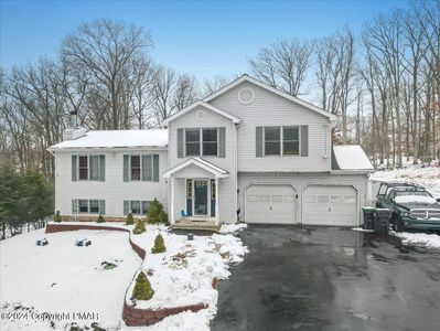 229 Escoll Dr, East Stroudsburg, PA, 18301
