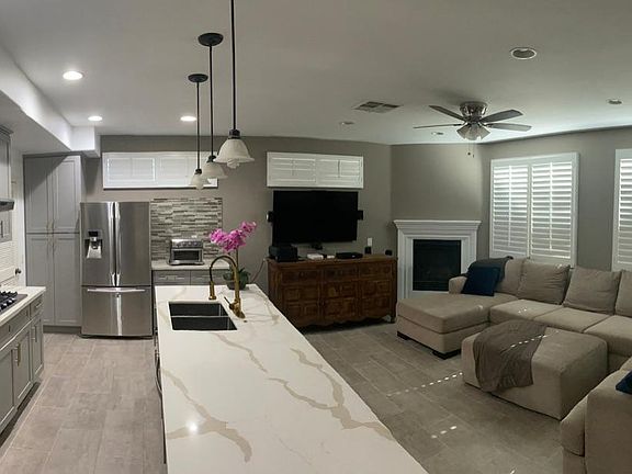 3rd image of 9209 S Renissance Way