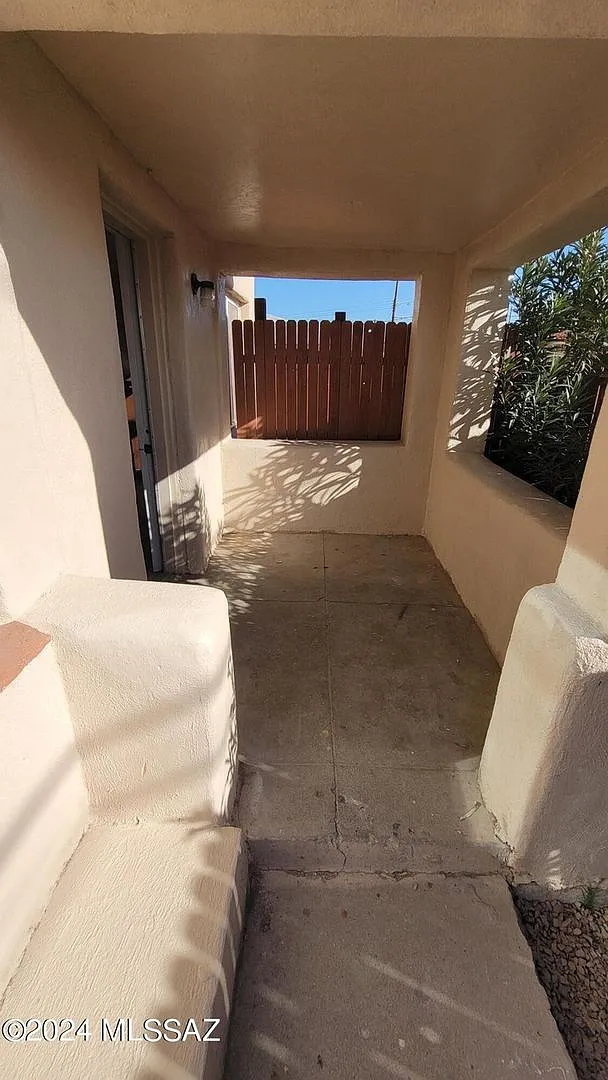 Your Private Retreat Awaits Charming 3BR/2BA Home — Photo 4