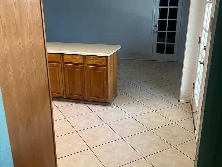 5433 W Pierson St — Photo 7
