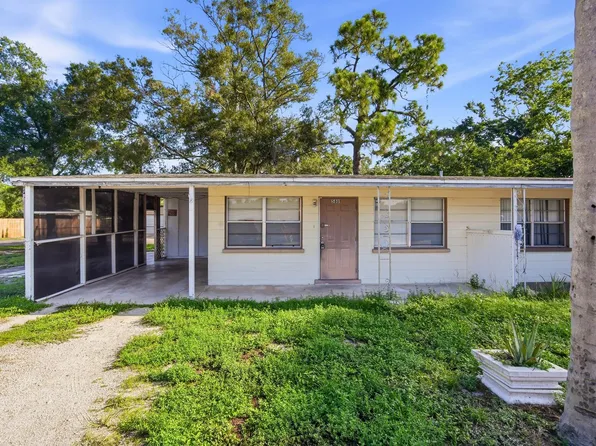 5801 11th Street Ct E, Bradenton, FL 34203