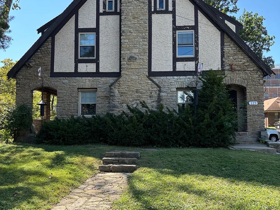 129 Louis Ave