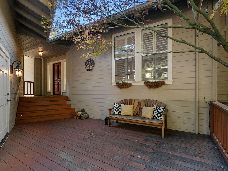 1st image of 202 Carbonera Dr