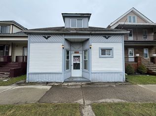 3368 Evaline St, Hamtramck, MI 48212