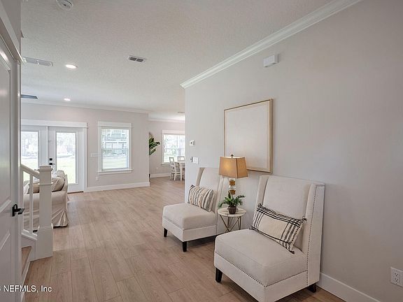 4th image of 1524 NICHOLSON Road