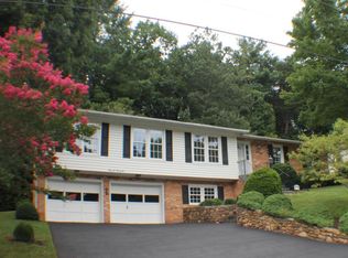 4121 White Dove Ln, Roanoke, VA 24018