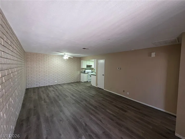 3009 Saint George St #F — Photo 36