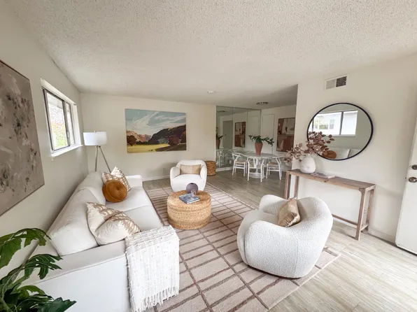 2708 Pole Line Rd APT 4, Davis, CA 95618