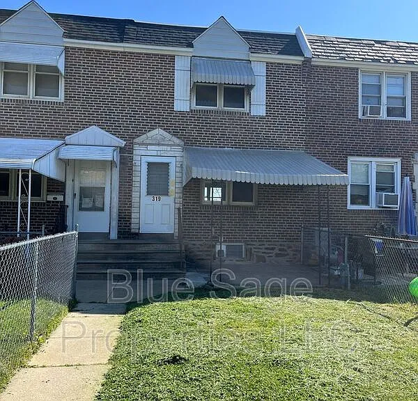 319 S Church St — Photo 1