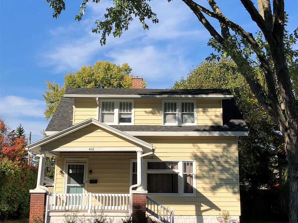 1st image of 441 Elmwood St NE