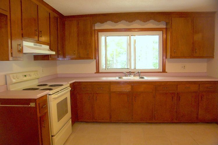 2nd image of 78 Nashua Rd