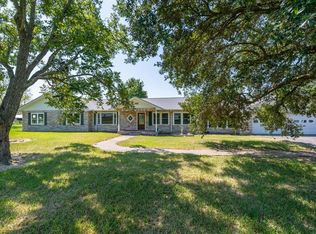 16933 Highway 90, China, TX 77713