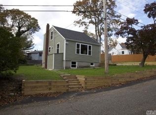 38 Malba Dr, Sound Beach, NY 11789