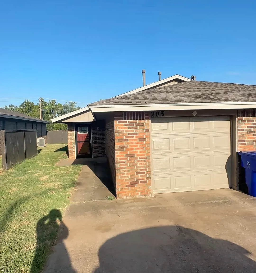 2 bed, 1040 sqft, $1,075 — Photo 1