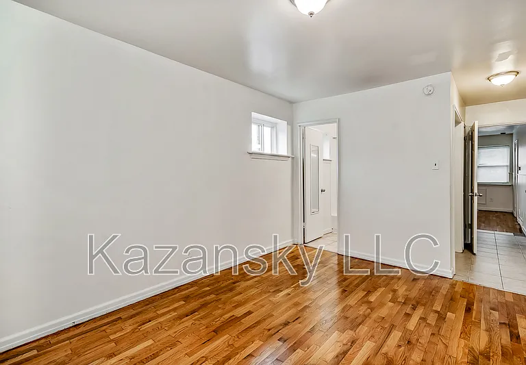 1862 Pratt St #A — Photo 6