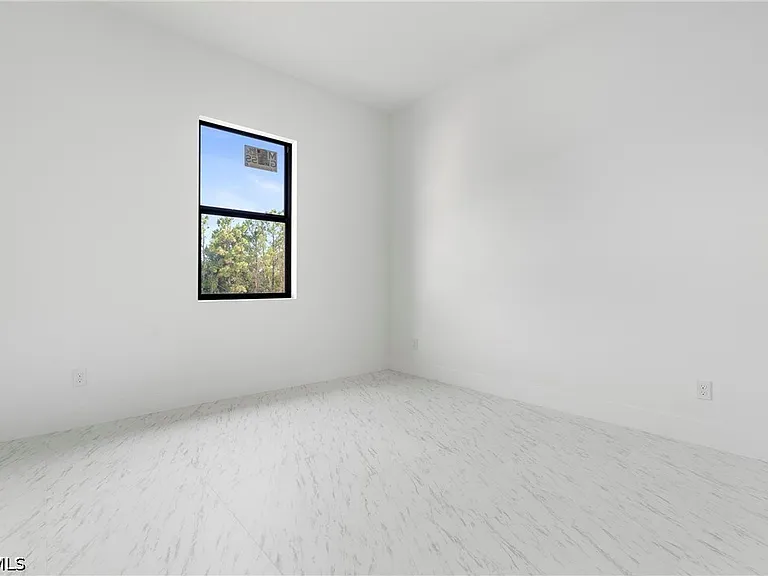 3175 Sunshine Blvd — Photo 22