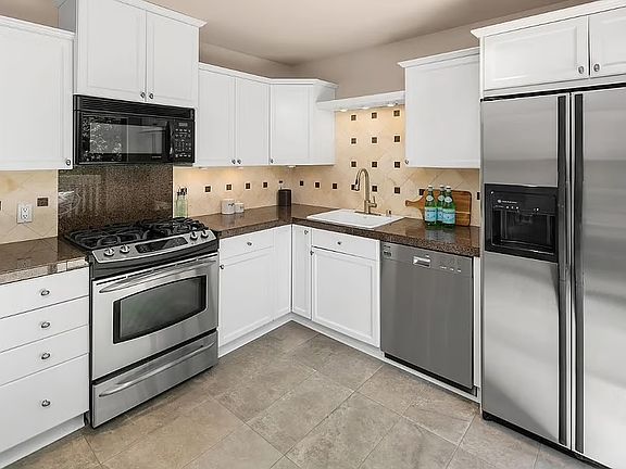 4th image of 1118 Bellefield Park Ln