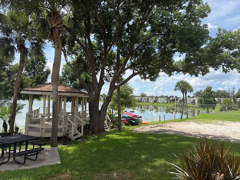 620 Orange Dr #227 — Photo 26