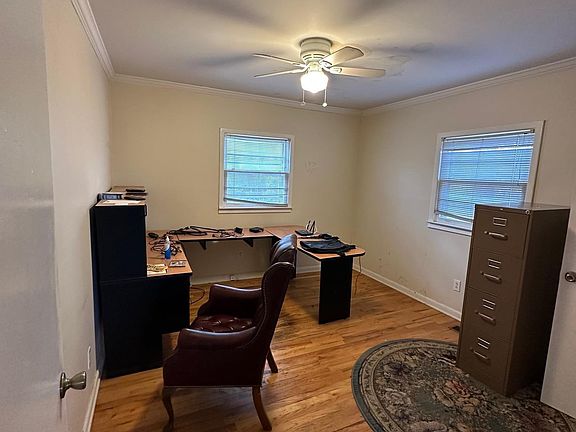 4th image of 3319 Hillard Dr